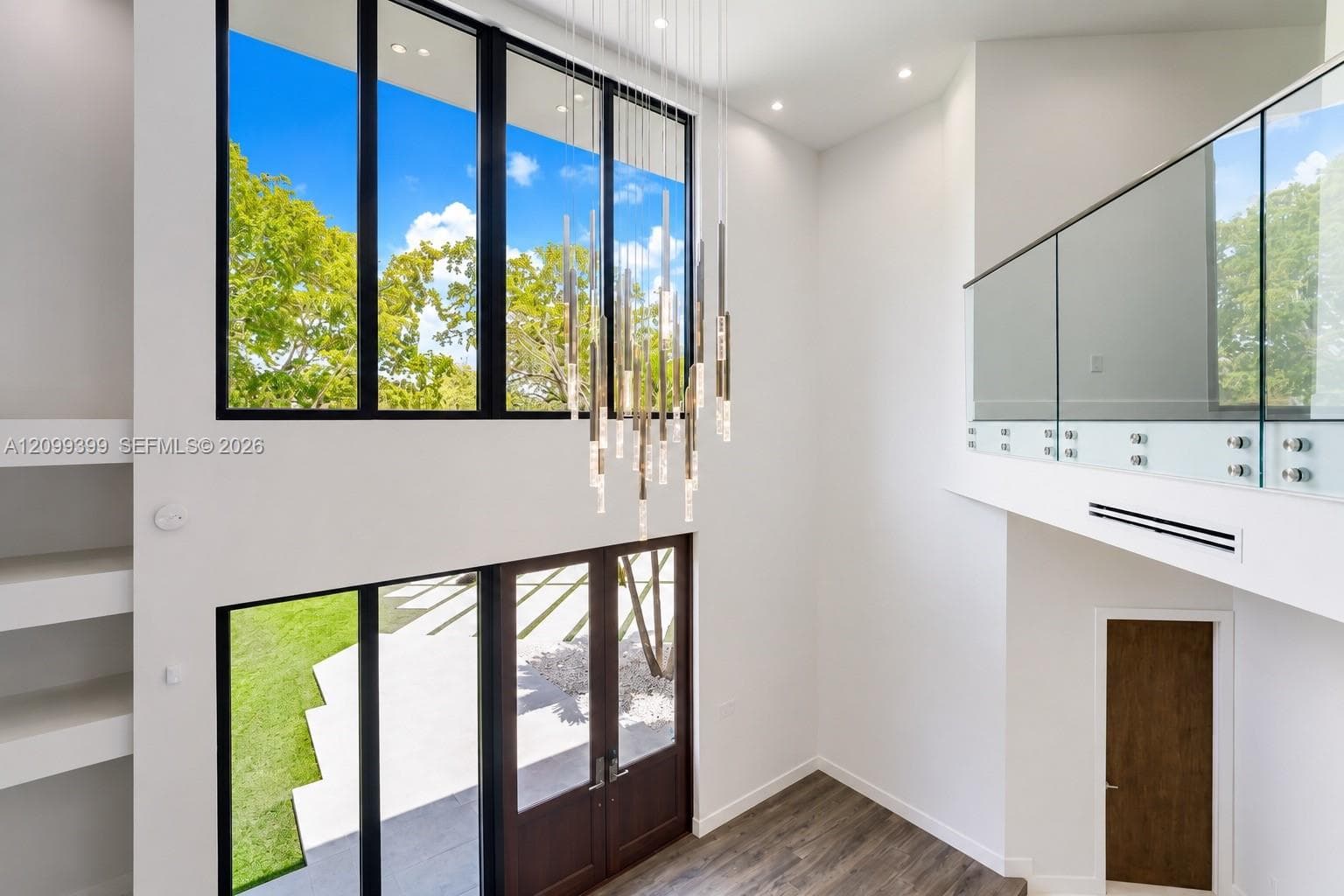 56 Samana Dr photo 4