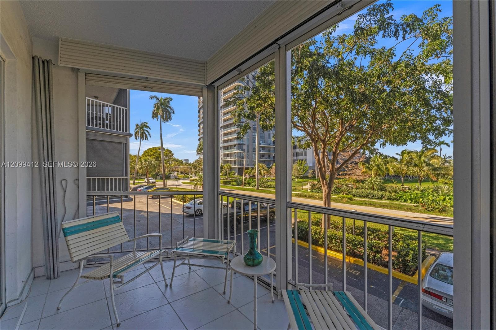 FAIRWAYS RIVIERA CONDO · #229 in Hallandale Beach - Photo 23