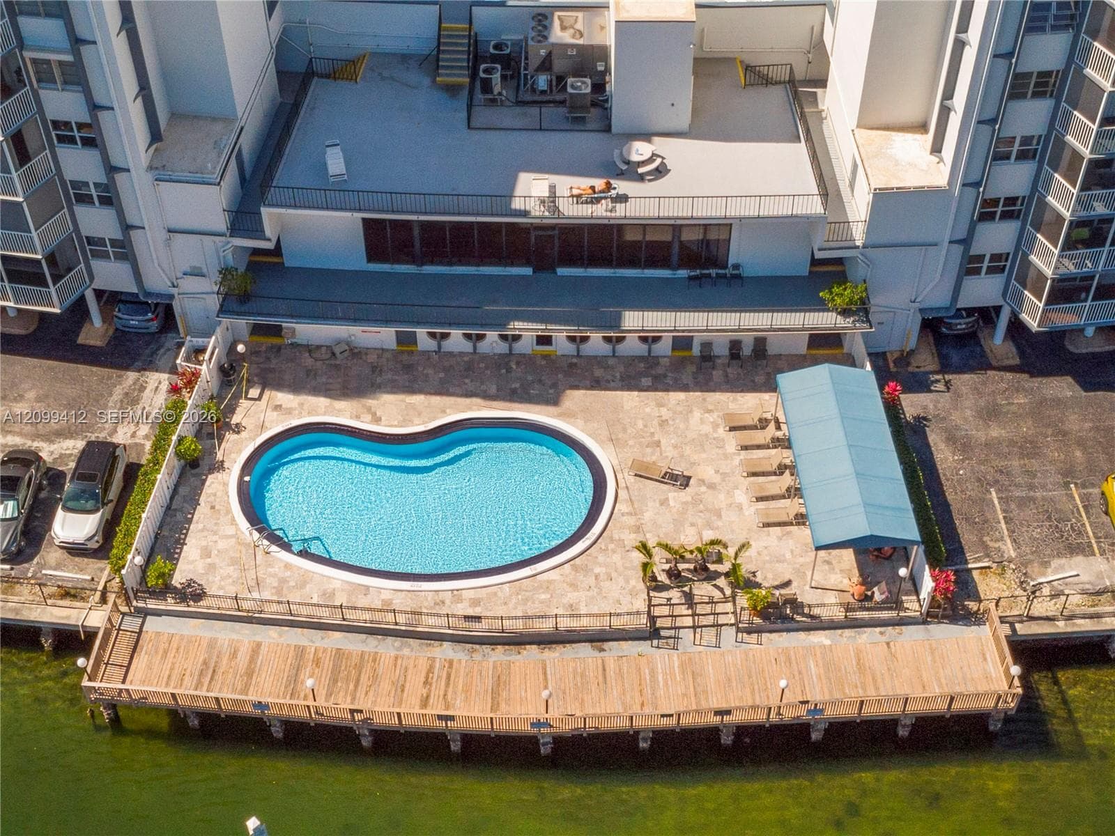 FAIRWAYS RIVIERA CONDO · #229 in Hallandale Beach - Photo 27