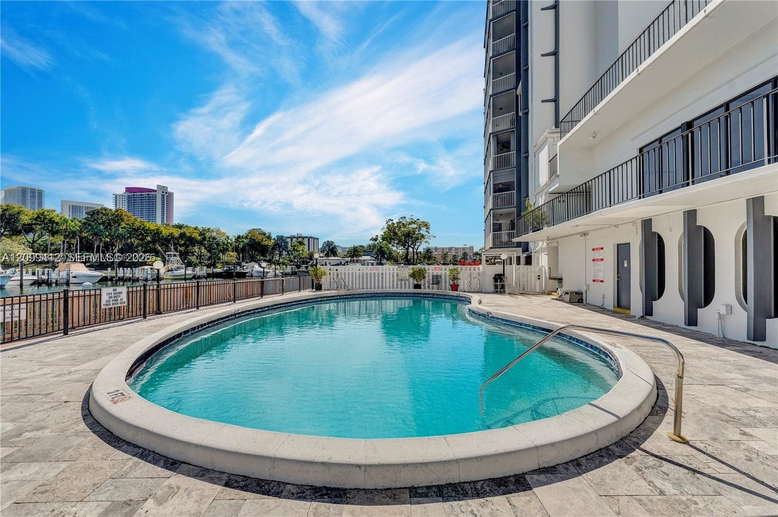 FAIRWAYS RIVIERA CONDO · #229 in Hallandale Beach - Photo 24