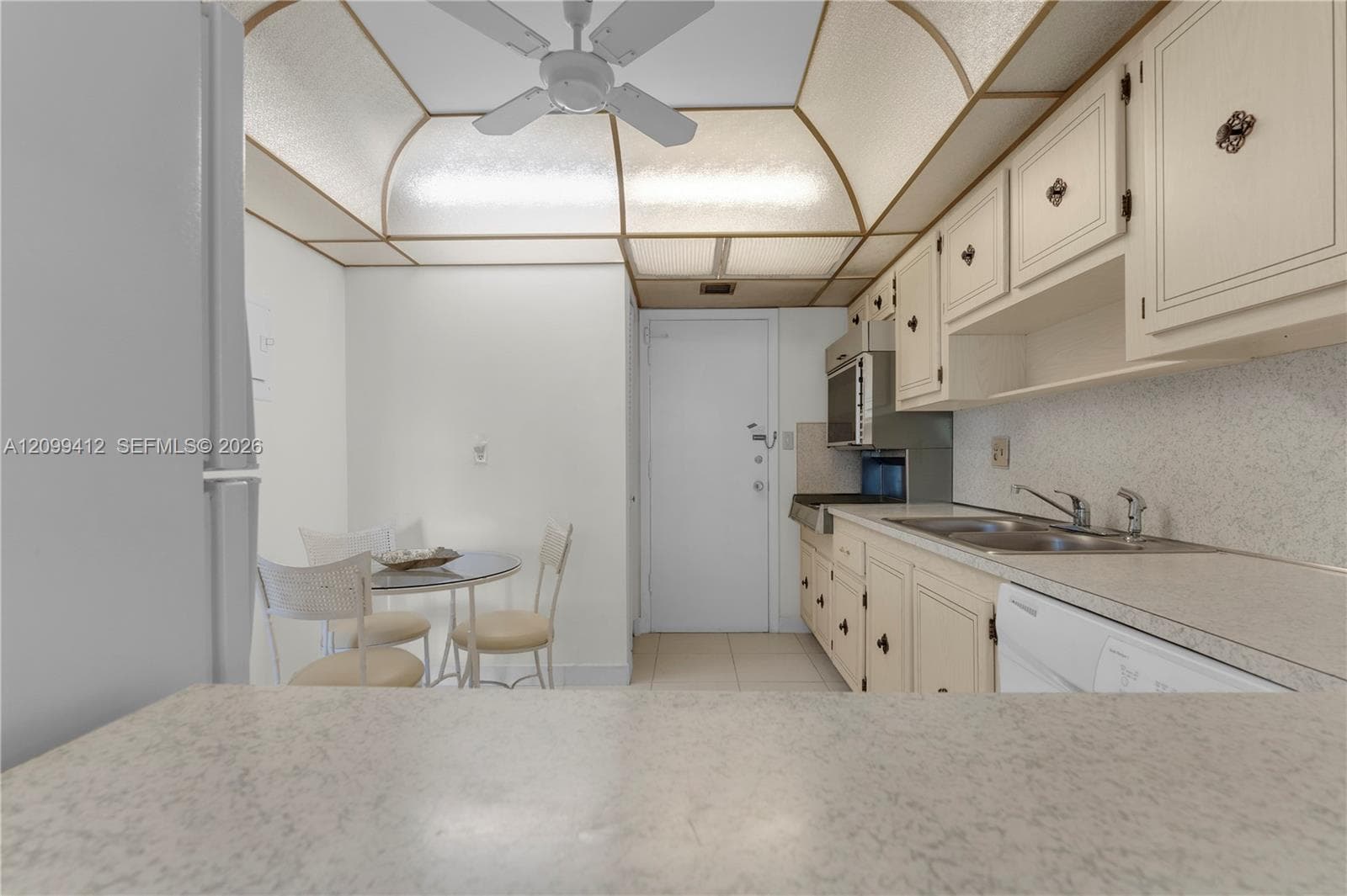 FAIRWAYS RIVIERA CONDO · #229 in Hallandale Beach - Photo 10