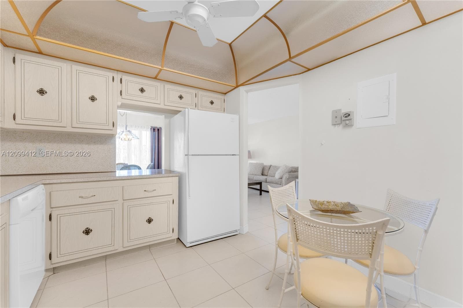 FAIRWAYS RIVIERA CONDO · #229 in Hallandale Beach - Photo 8