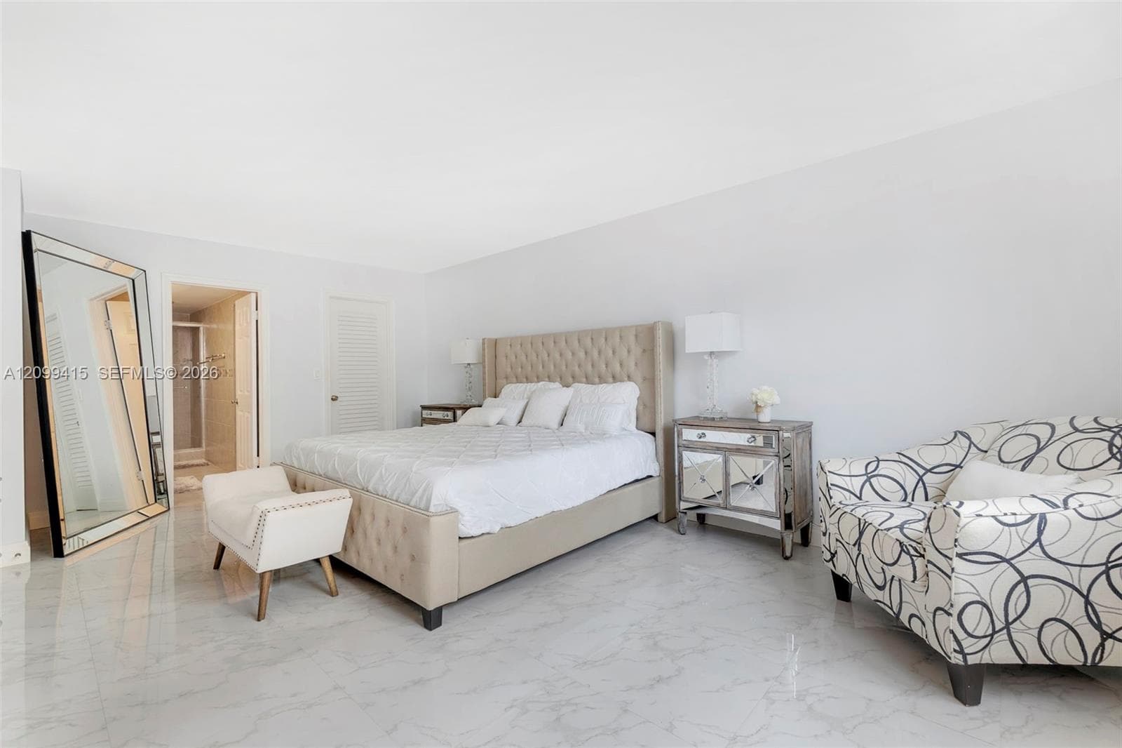 STRATFORD TOWERS CONDO · #905 in Hollywood - Photo 15