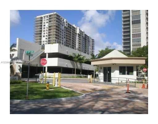 THE CLIPPER AT BISC COVE · #1405 in Aventura - Photo 28