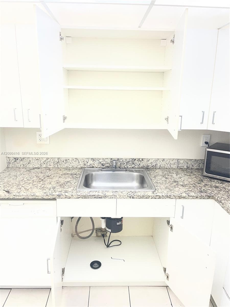 THE CLIPPER AT BISC COVE · #1405 in Aventura - Photo 10