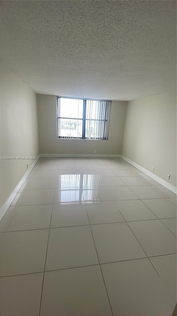 THE CLIPPER AT BISC COVE · #1405 in Aventura - Photo 21