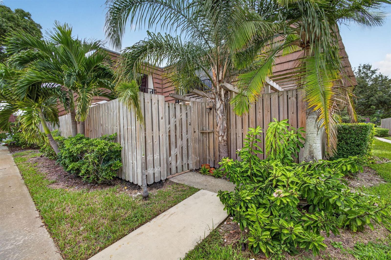 3-web-or-mls-5D1A9394