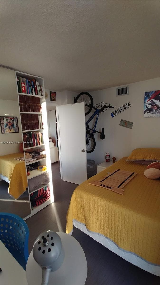 OCEANVIEW PARK CONDO · #825 in Hallandale Beach - Photo 7