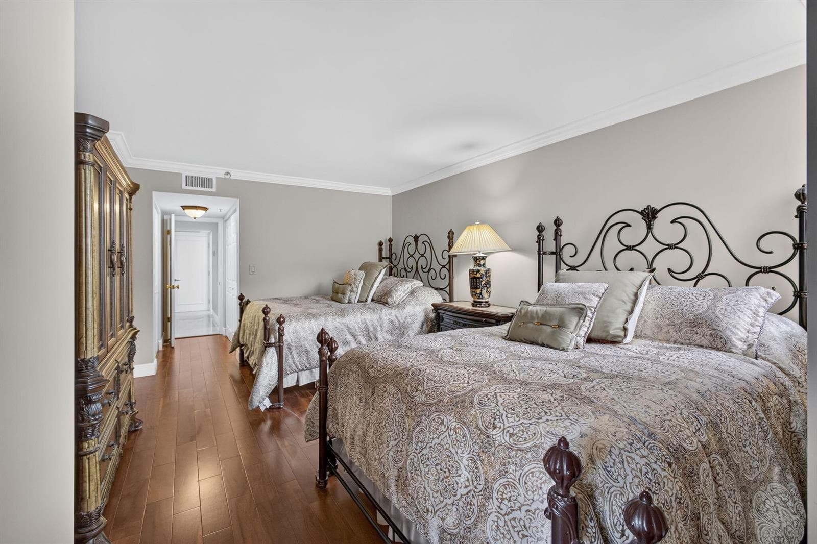 32-web-or-mls-5D1A1283