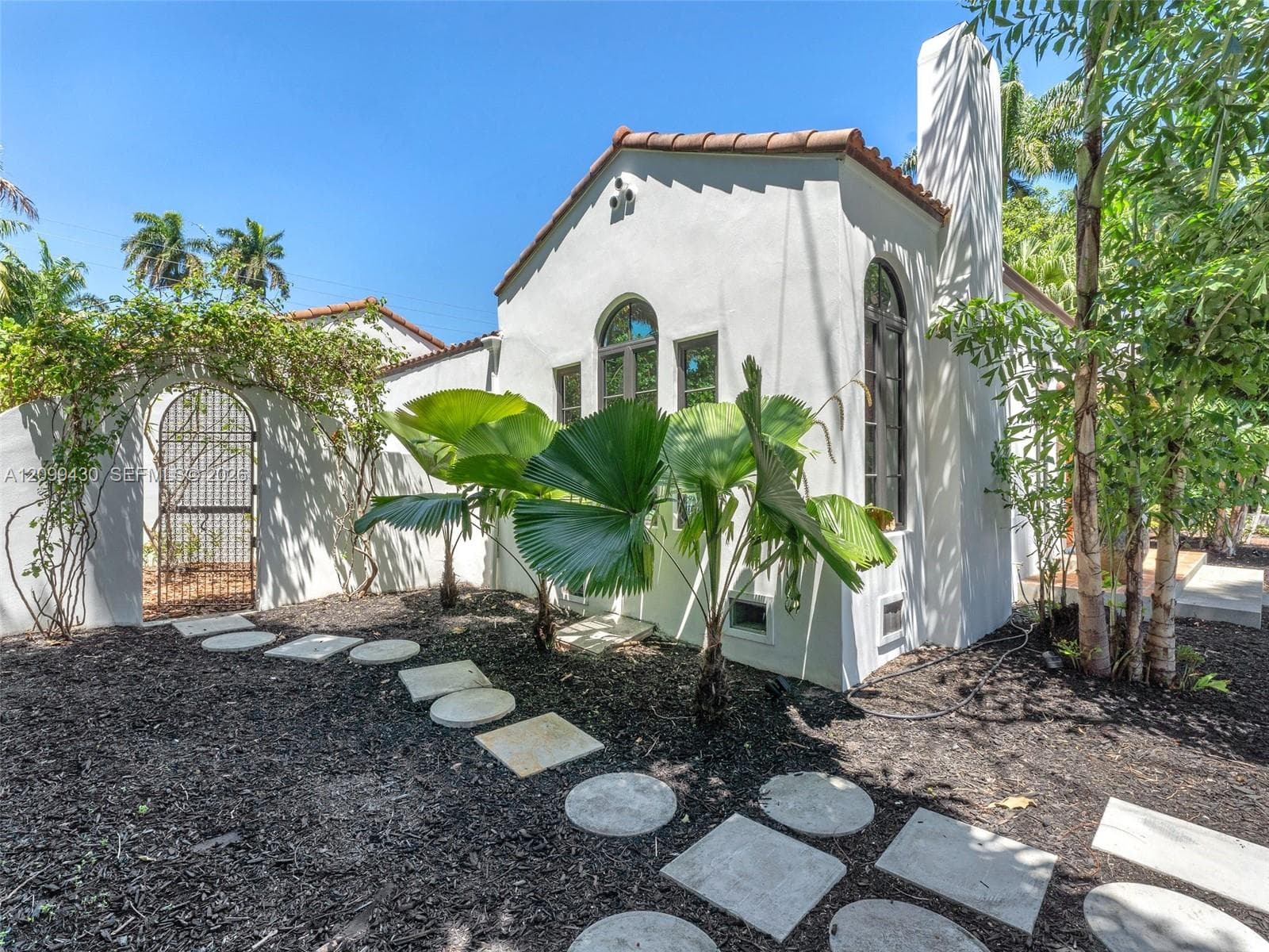 1321 Tyler St photo 91