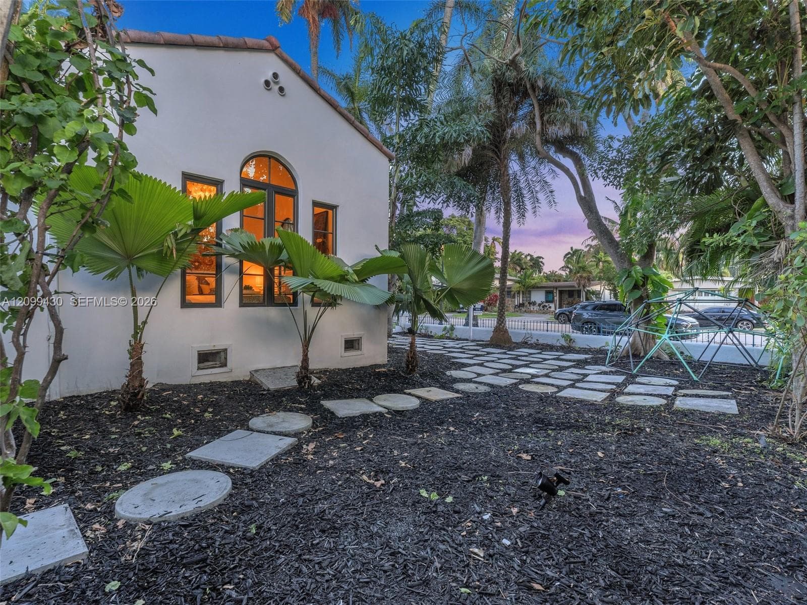 1321 Tyler St photo 92