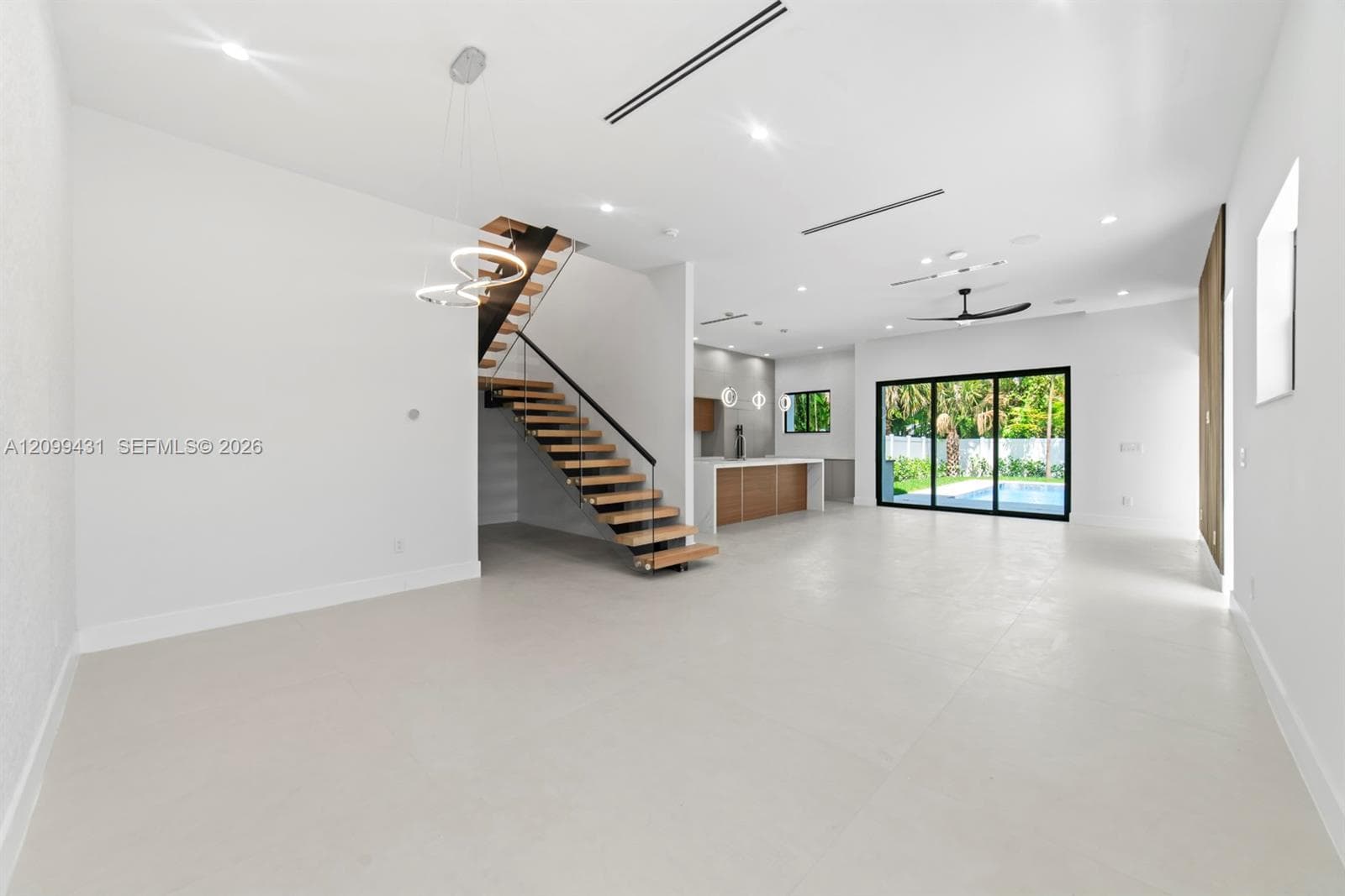 1320 NE 16th Ave #A photo 15