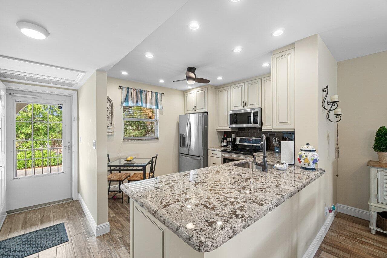 006-250Northeast20thStreet-2300-Boca-FL-