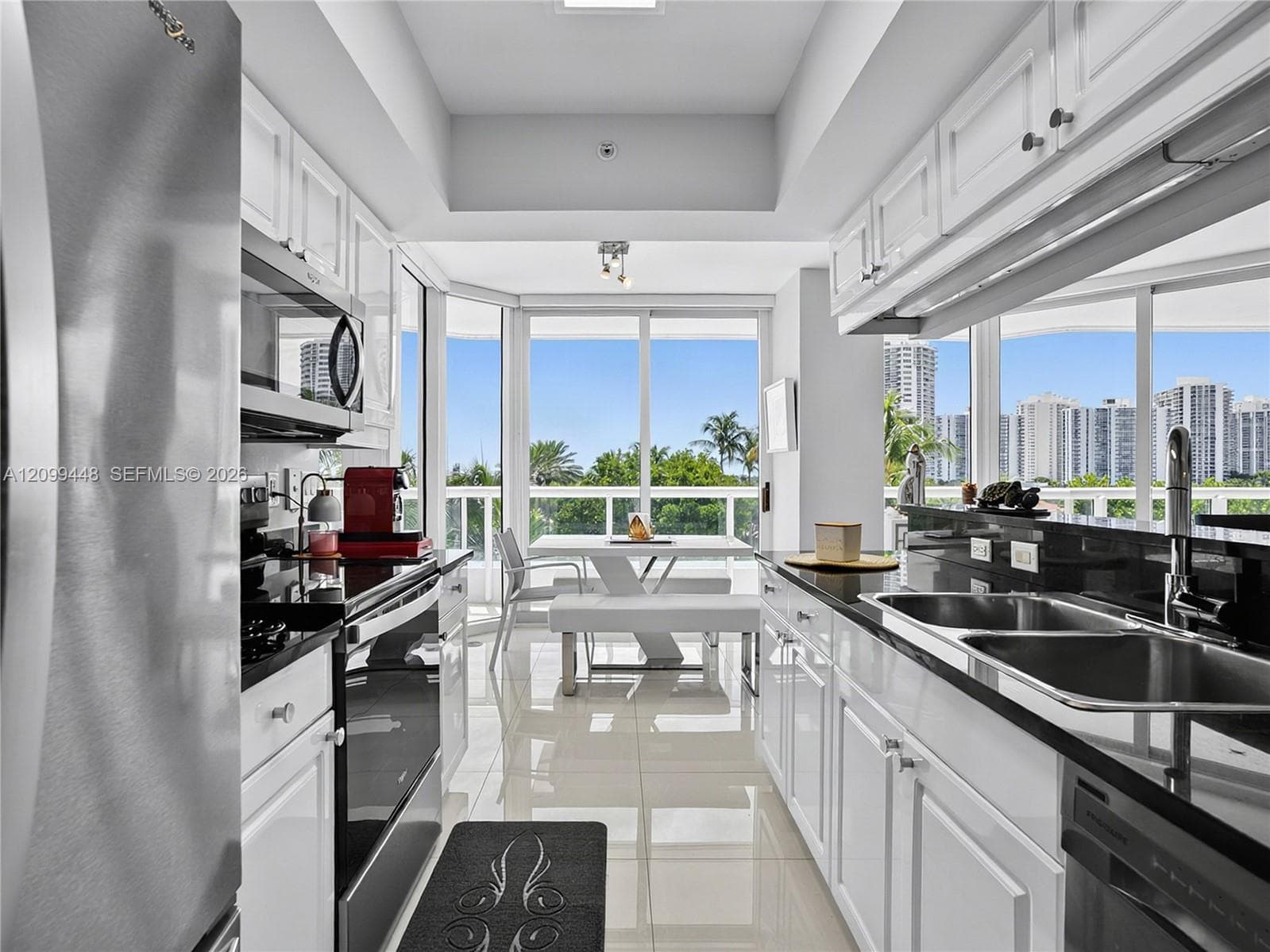SOUTH TOWER AT THE POINT · #710 in Aventura - Photo 6