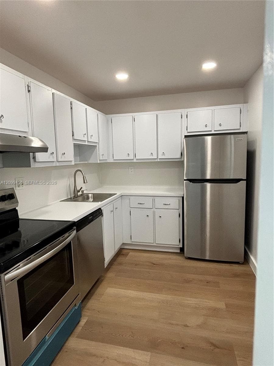 SUNRISE POINT CONDO BLDG · #113 in Pinecrest - Photo 2