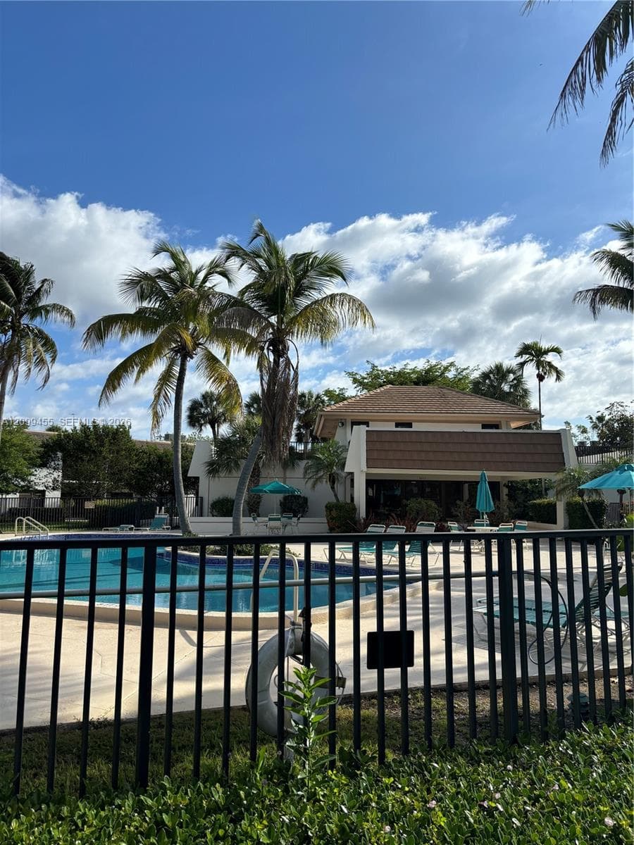 SUNRISE POINT CONDO BLDG · #113 in Pinecrest - Photo 13