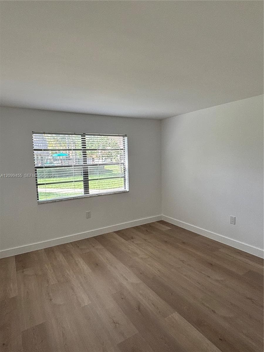SUNRISE POINT CONDO BLDG · #113 in Pinecrest - Photo 7