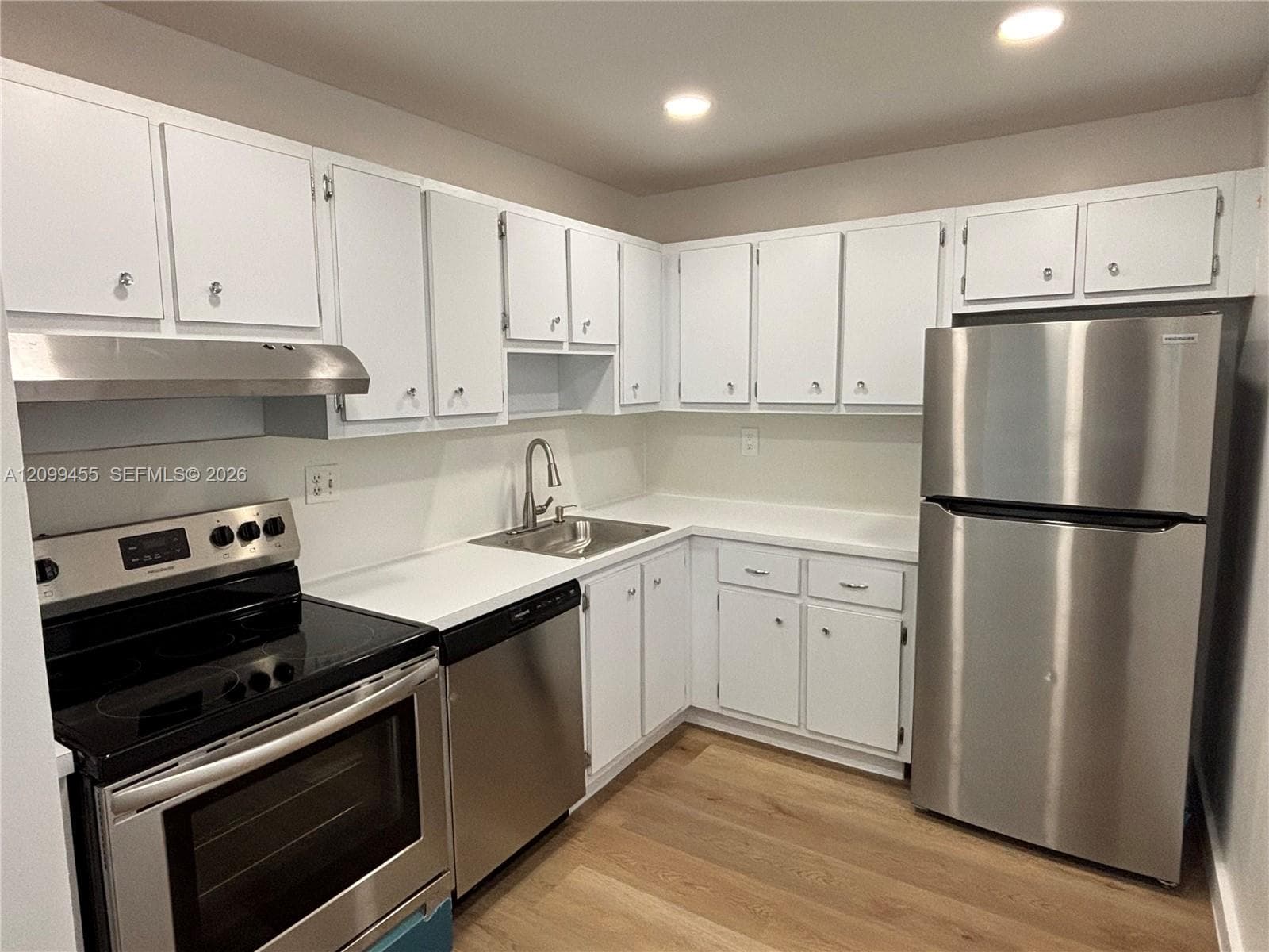 SUNRISE POINT CONDO BLDG · #113 in Pinecrest - Photo 1