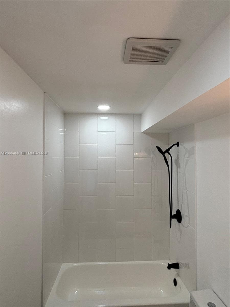 SUNRISE POINT CONDO BLDG · #113 in Pinecrest - Photo 8