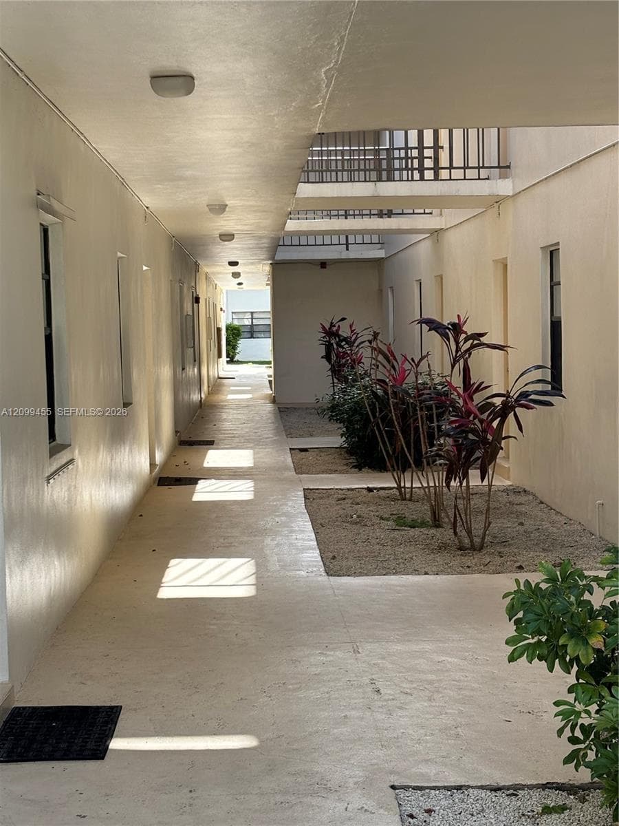 SUNRISE POINT CONDO BLDG · #113 in Pinecrest - Photo 21