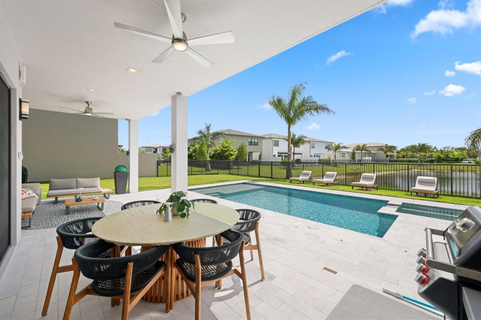 9682 Juniper Bay Ave - 42.jpg-SMALL