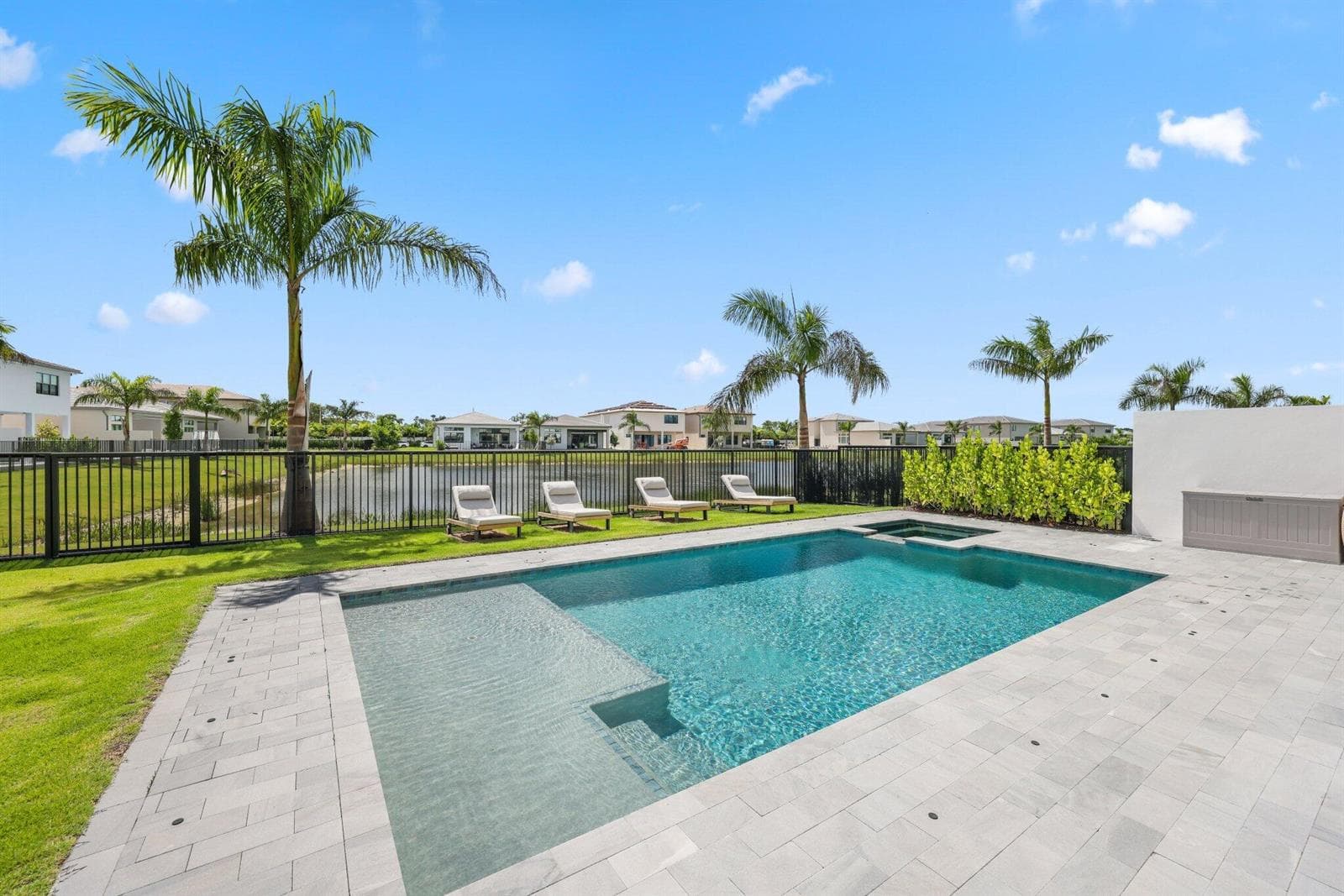 9682 Juniper Bay Ave - 37.jpg-SMALL