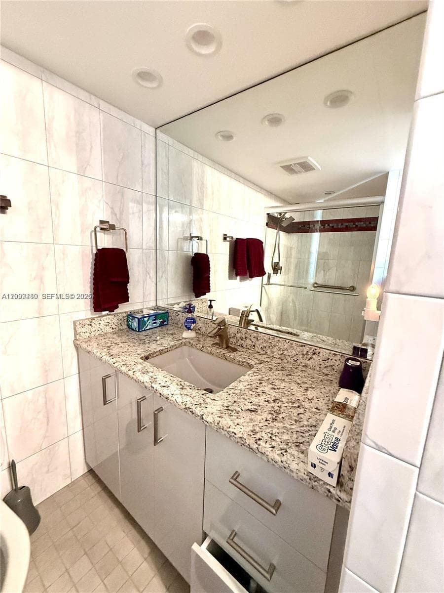 DIR OCEAN VIEWS · #509 in Hallandale Beach - Photo 14