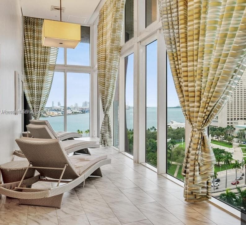 50 Biscayne · #1907 in Miami - Photo 20