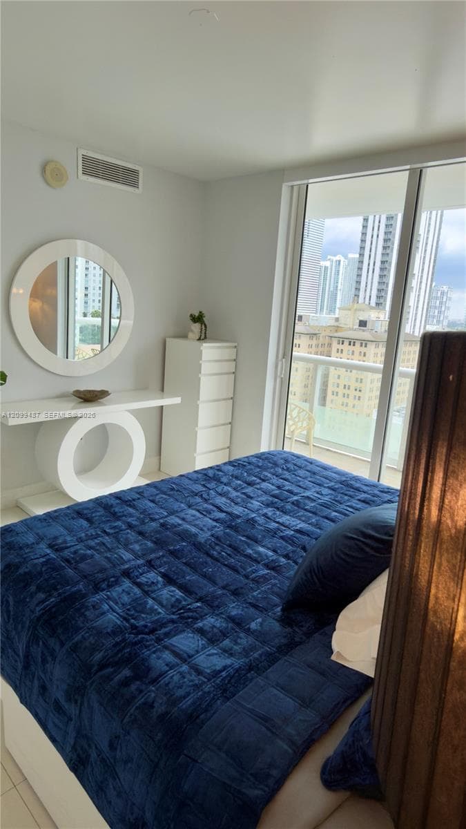 50 Biscayne · #1907 in Miami - Photo 8