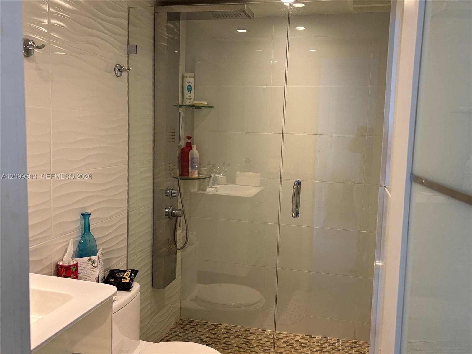 9500 OCEANS CONDO · #604 in Surfside - Photo 17
