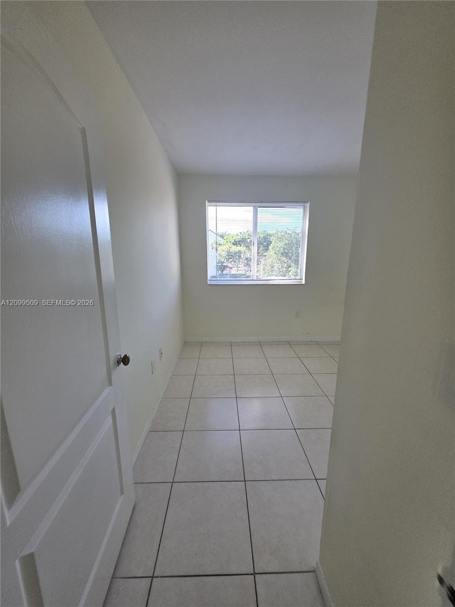 THE SHAMROCK CONDO · #202 in Miami - Photo 12