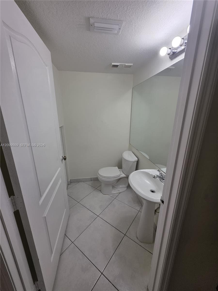 THE SHAMROCK CONDO · #202 in Miami - Photo 7