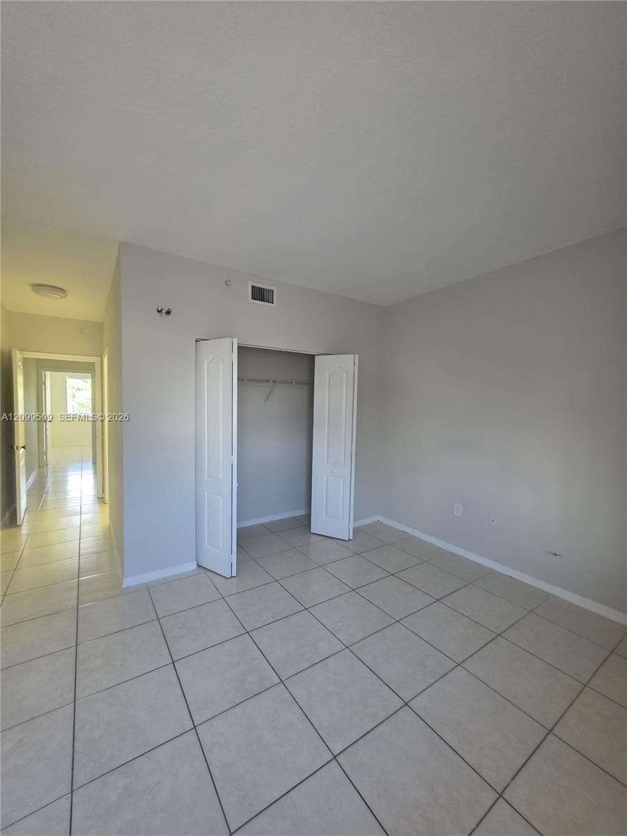 THE SHAMROCK CONDO · #202 in Miami - Photo 10