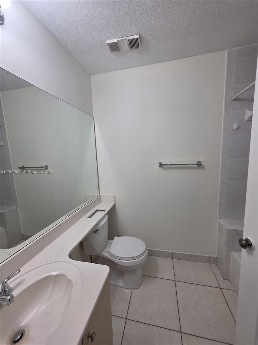 THE SHAMROCK CONDO · #202 in Miami - Photo 15