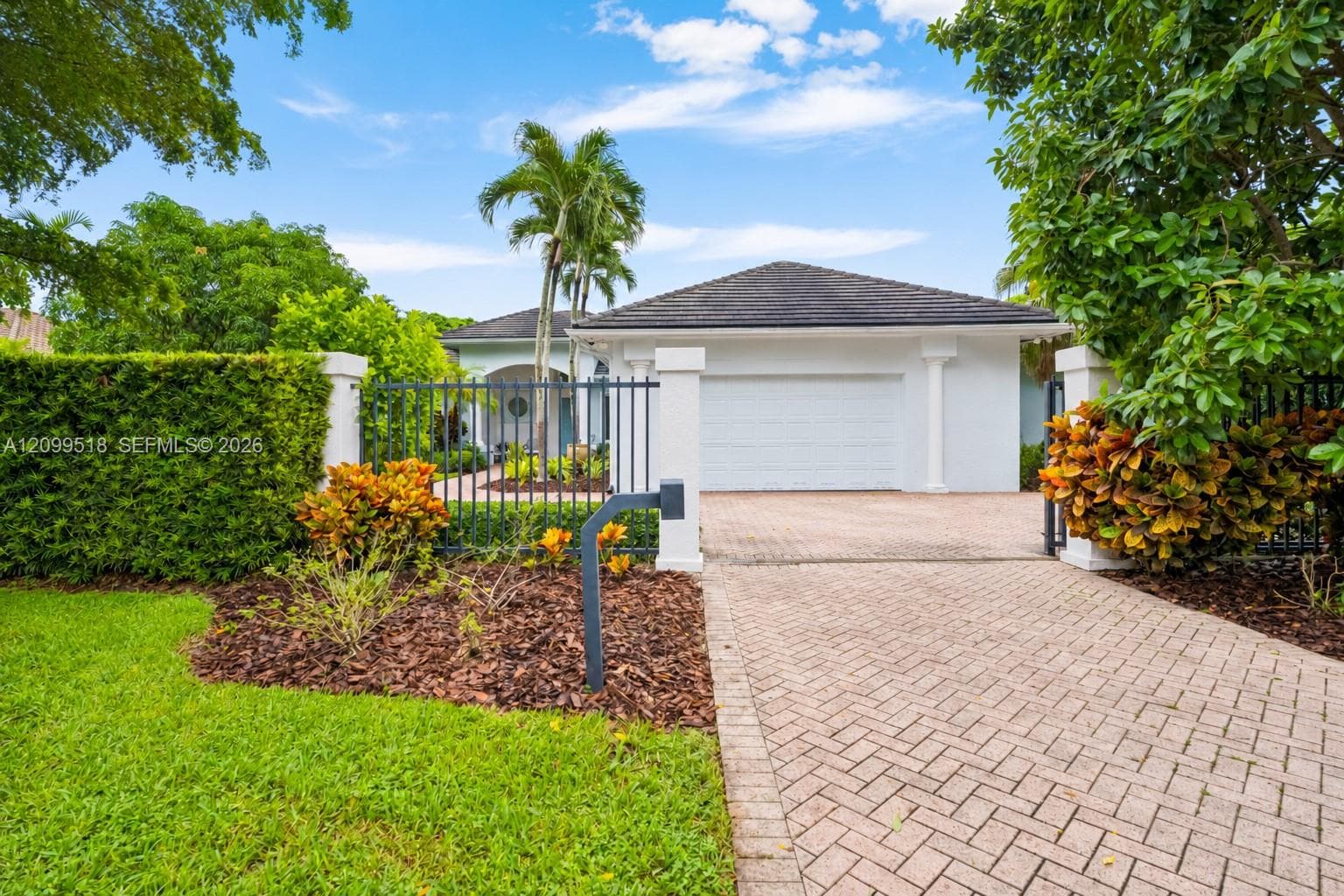 15255 SW 80th Ave photo 3