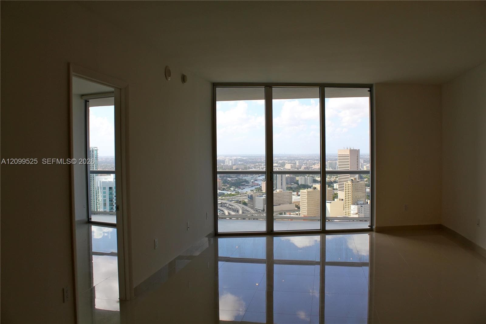 Icon Brickell I · #4806 in Miami - Photo 8