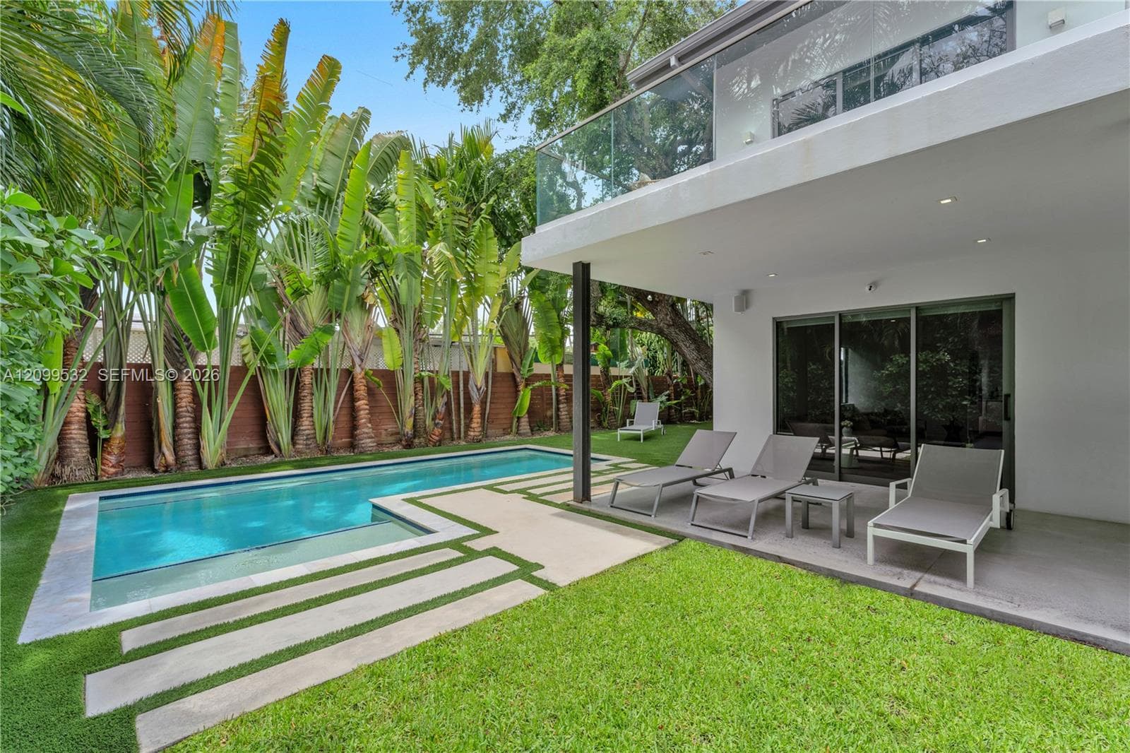 10 Samana Dr photo 18