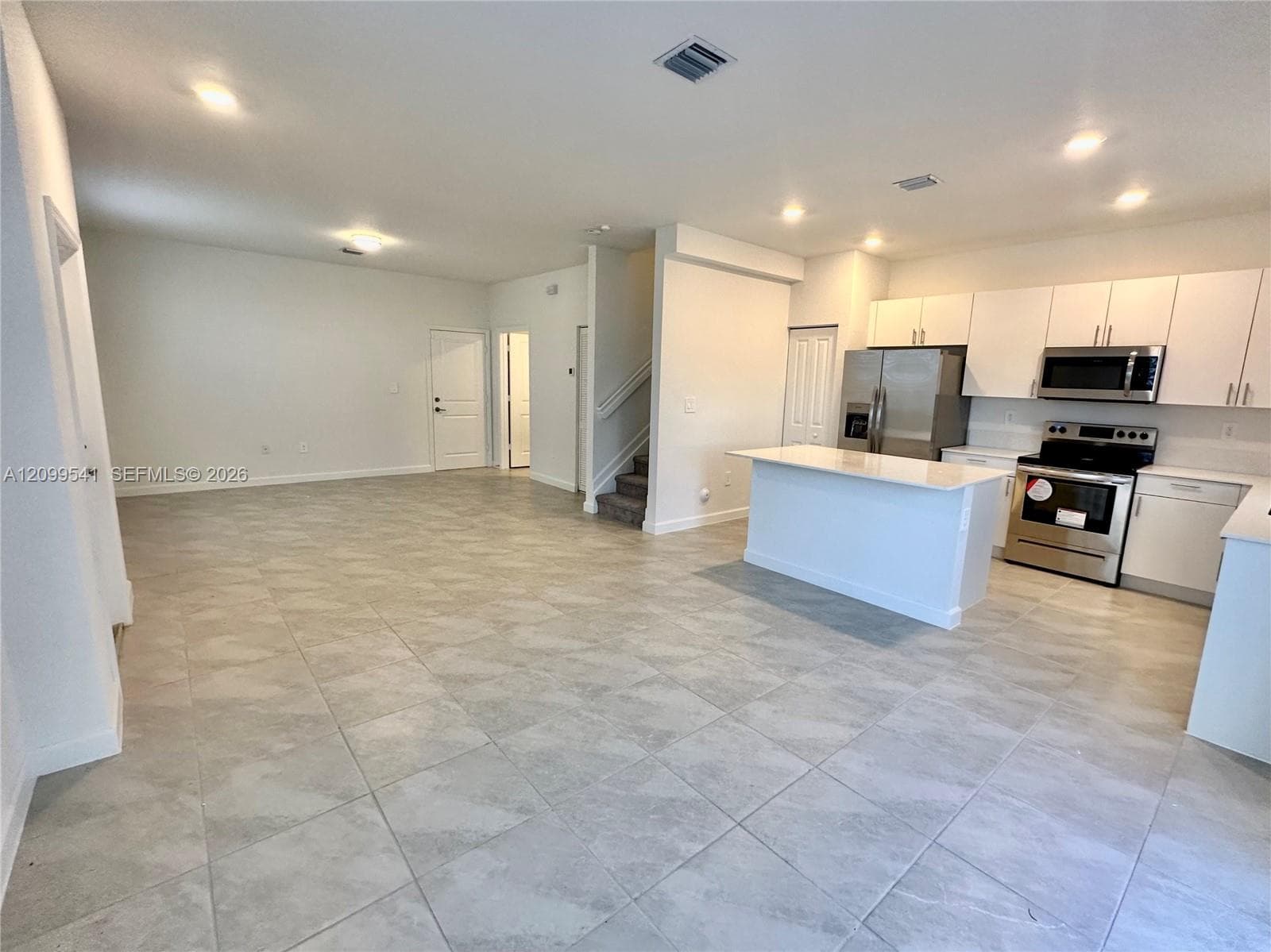 13030 SW 232nd Ter photo 1