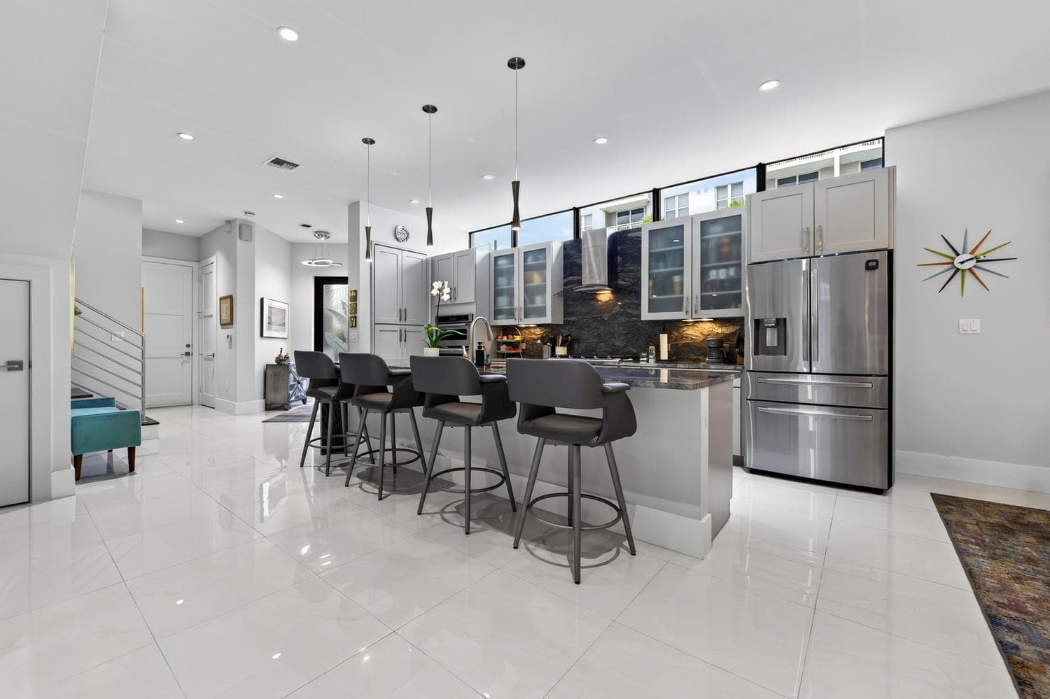 018-029-KitchenBreakfast-1500x1000