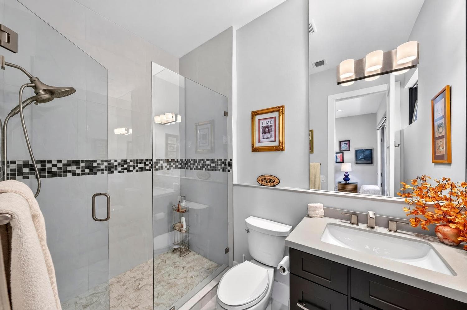 039-017-Bathroom-1500x996