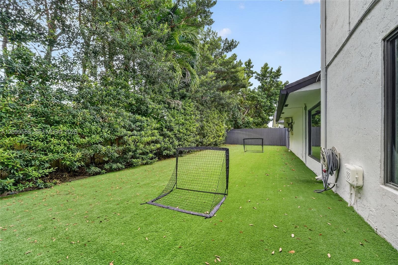 spacious side yard