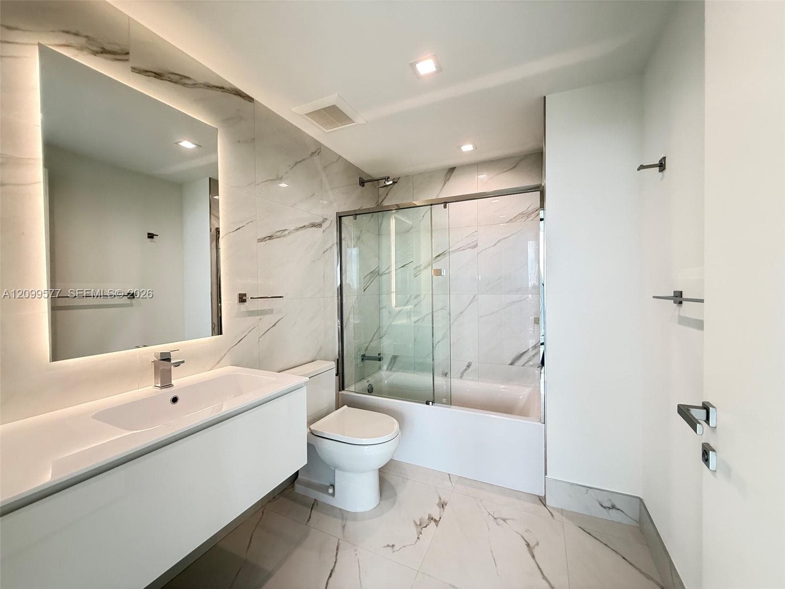 Oasis Hallandale · #1407 in Hallandale Beach - Photo 6