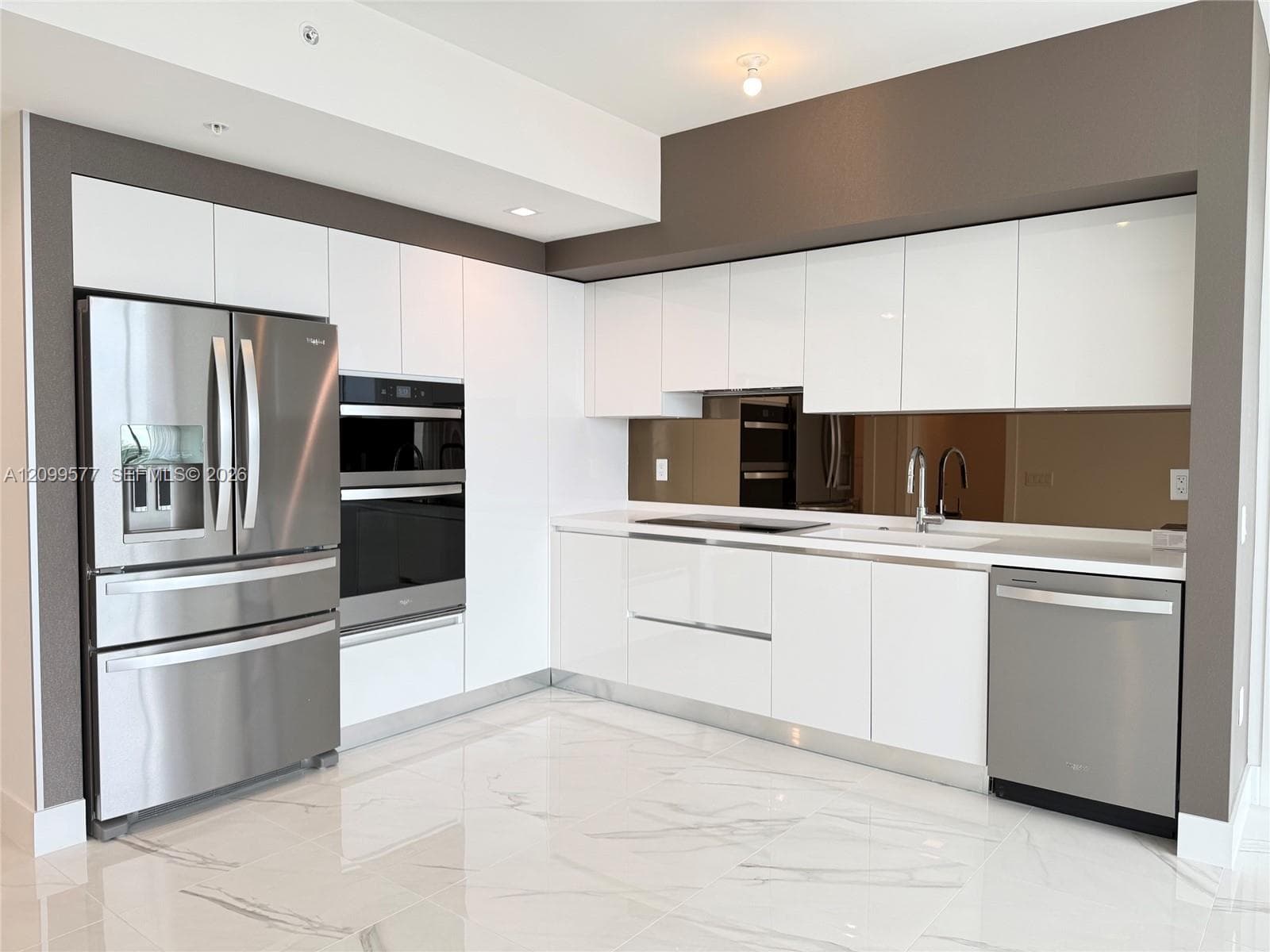 Oasis Hallandale · #1407 in Hallandale Beach - Photo 4