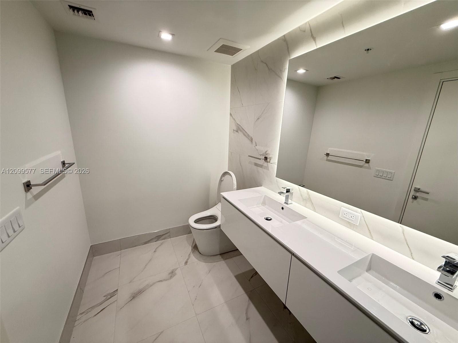 Oasis Hallandale · #1407 in Hallandale Beach - Photo 8