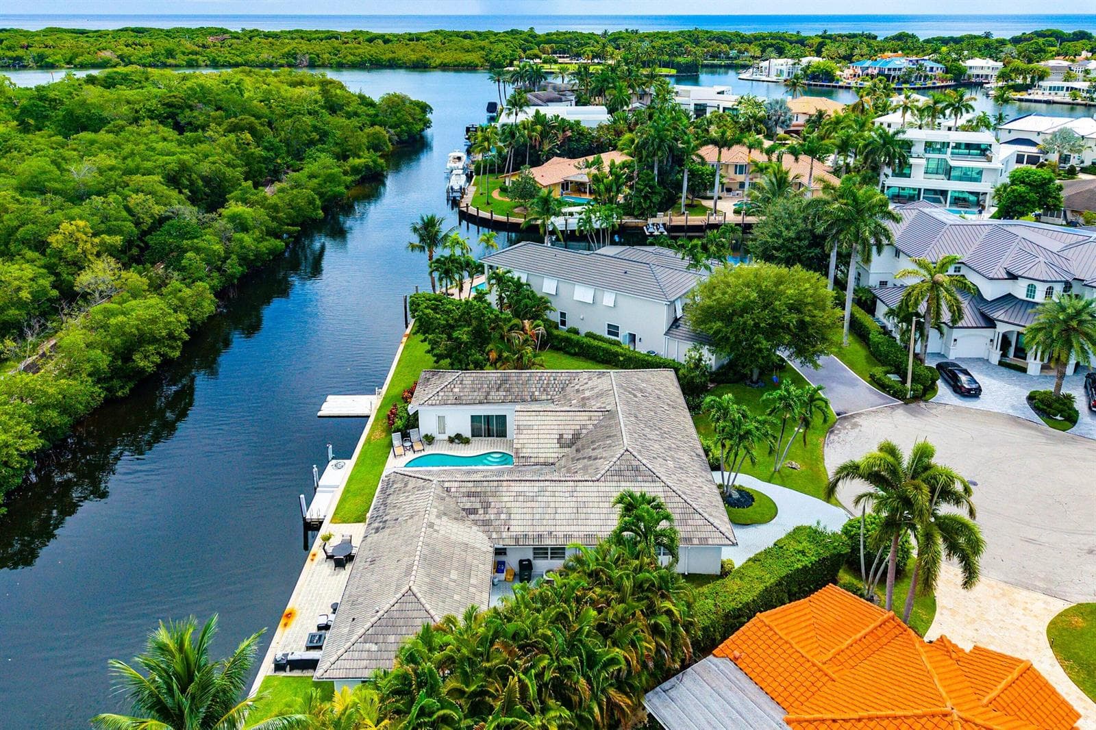 041-611PhillipsDrive-BocaRaton-FL-33432-