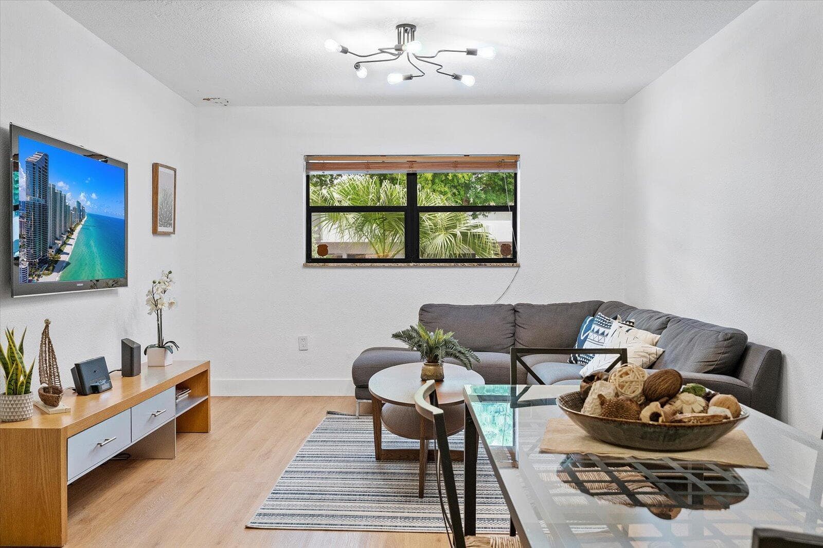 06-3522 NE 166th St #6_8