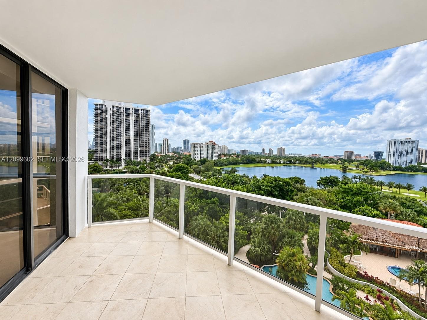 Hamptons West · #809 in Aventura - Photo 3