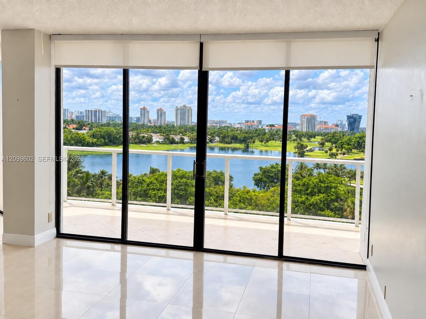 Hamptons West · #809 in Aventura - Photo 20