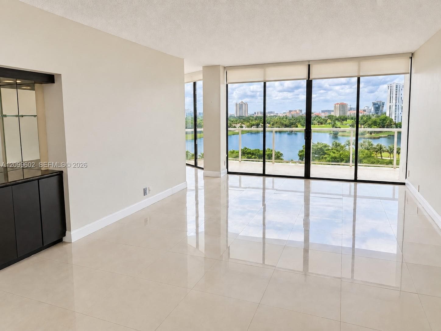 Hamptons West · #809 in Aventura - Photo 9
