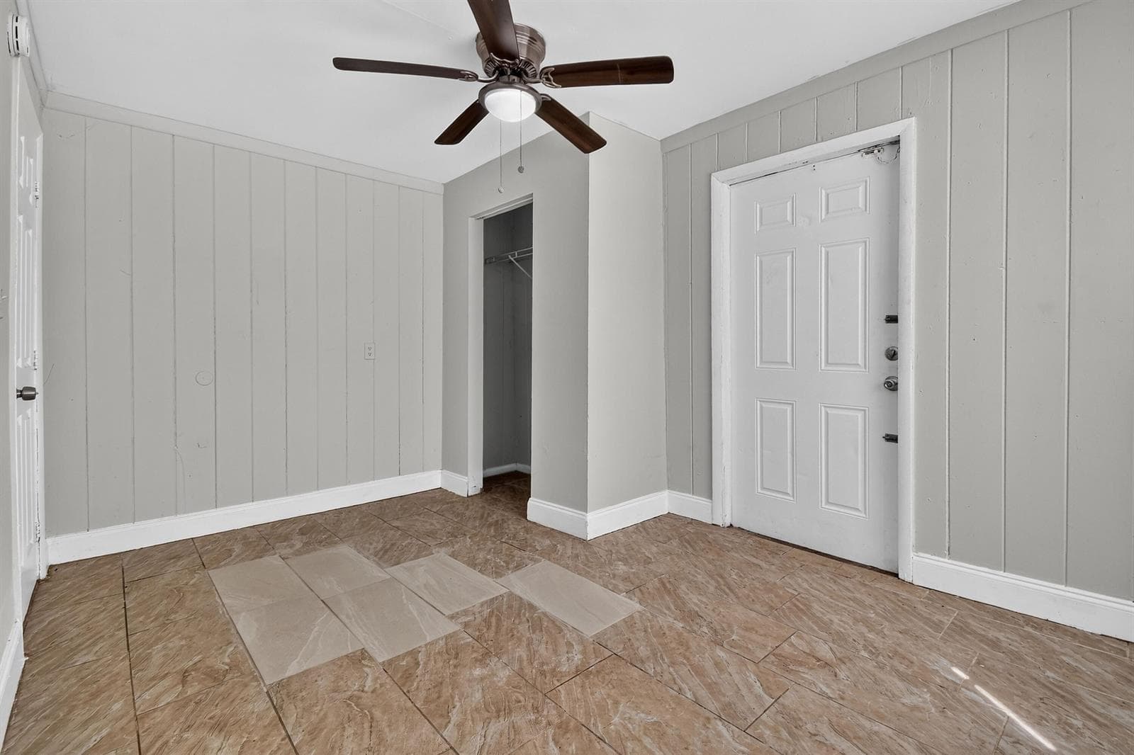 8857thStreet(16)